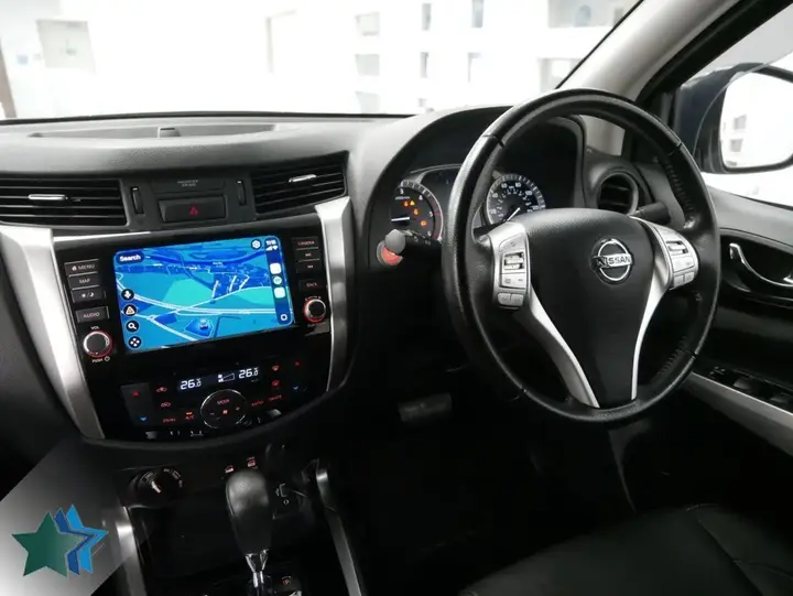 Nissan Navara 2021 photo 2