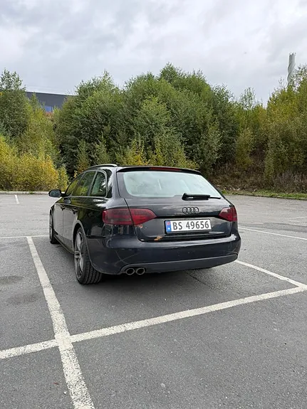 Audi A4 2010 photo 5