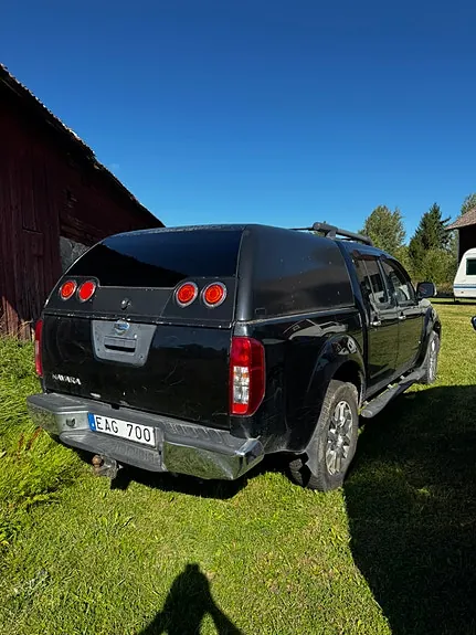Nissan Navara 2012 photo 2