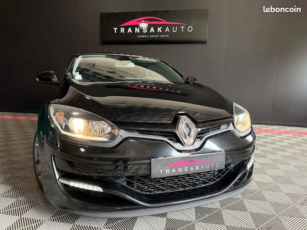 Renault Megane 2015 photo 2