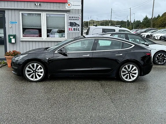 Tesla Model 3 2020 photo 3