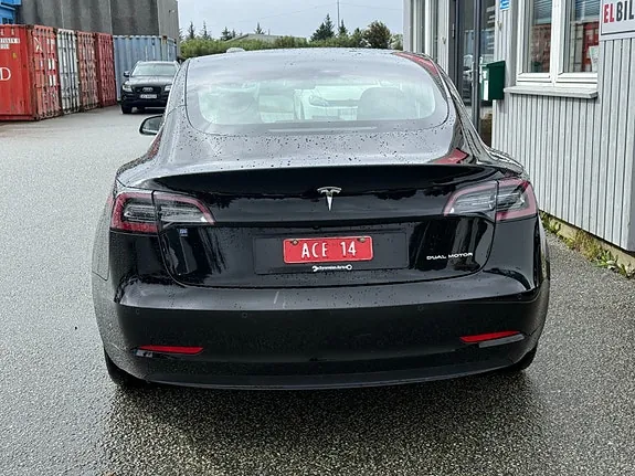 Tesla Model 3 2020 photo 5