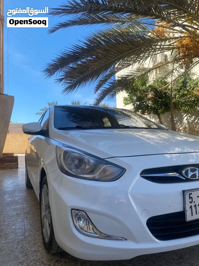 Hyundai Accent 2013 photo 3
