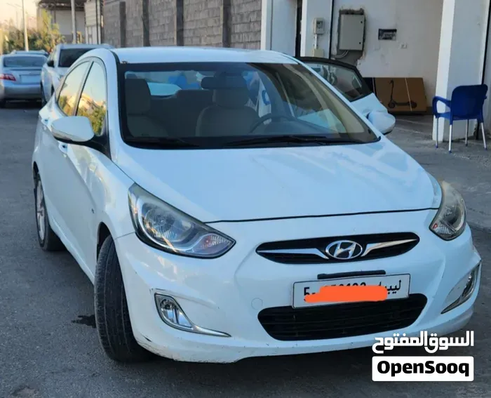 Hyundai Accent 2013 photo 5
