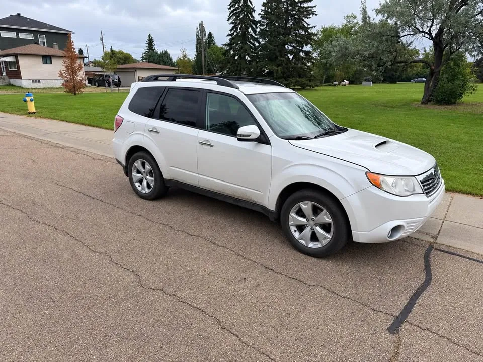 Subaru Forester 2013 photo 2