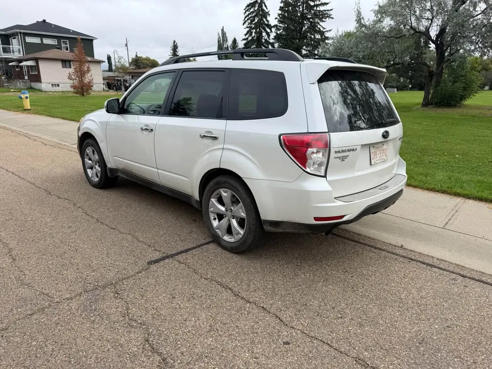 Subaru Forester 2013 photo 3