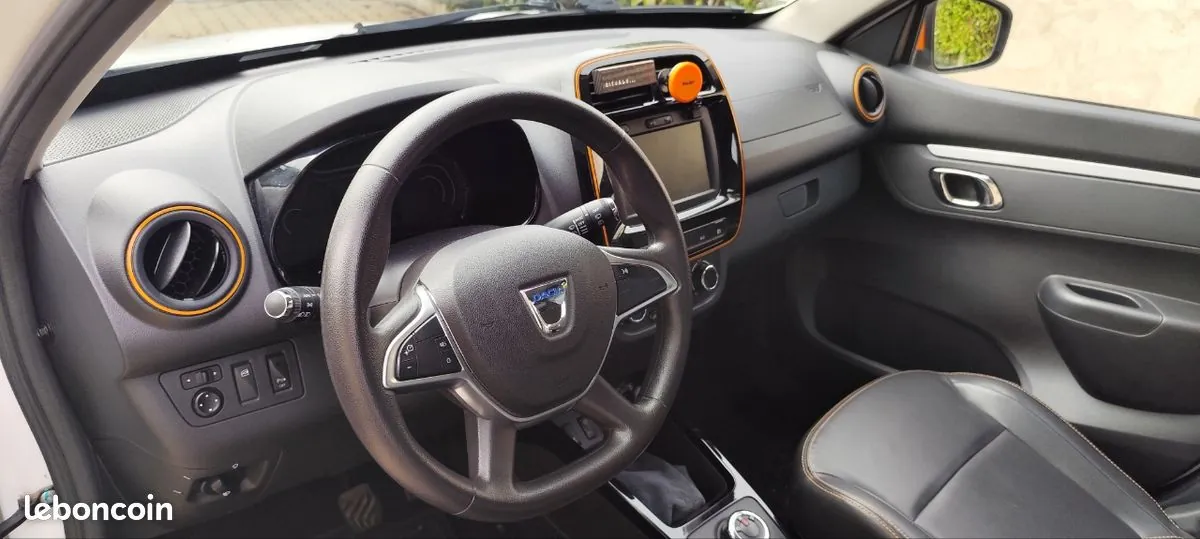 Dacia Spring 2023 photo 2