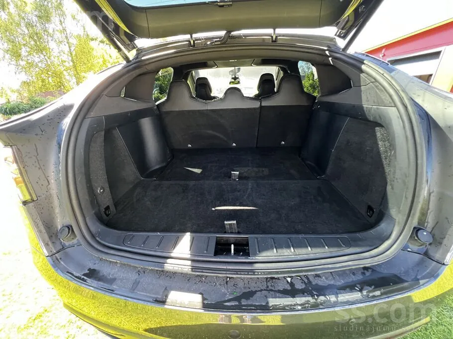 Tesla Model X 2017 photo 3