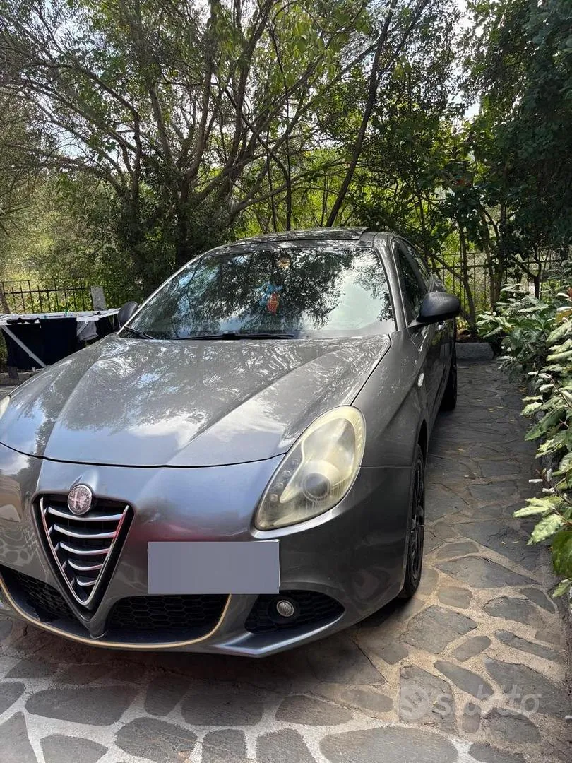 Alfa Romeo Giulietta 2011 photo 4