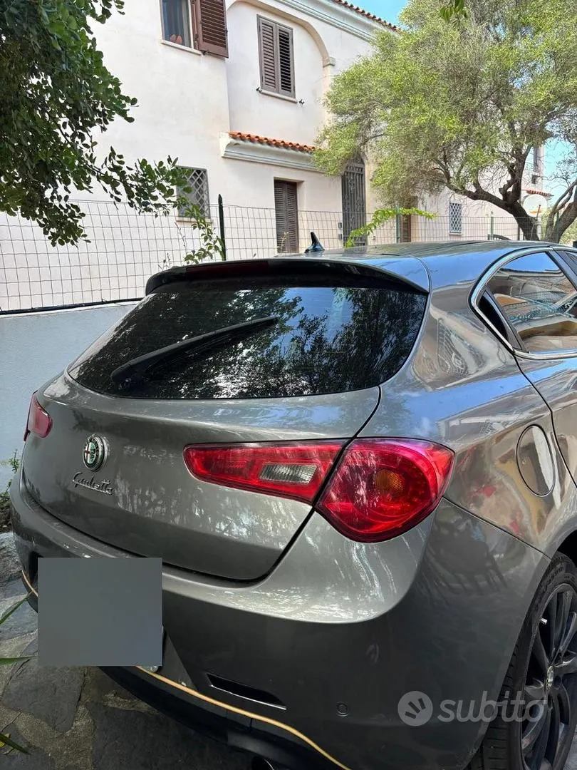 Alfa Romeo Giulietta 2011 photo 3