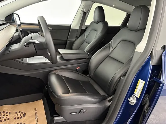 Tesla Model Y 2023 photo 5