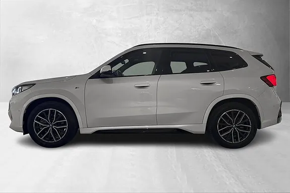BMW Ix1 2024 photo 2