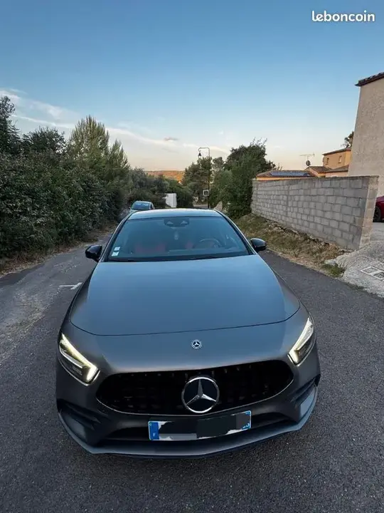 Mercedes-Benz A-Class 2019 photo 2