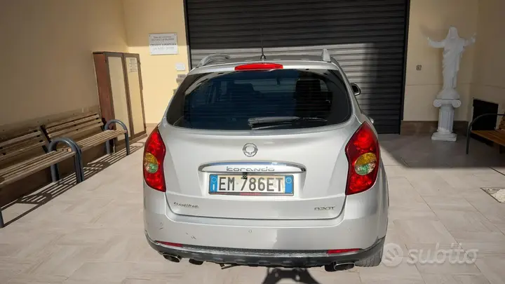 KG Mobility Korando 2012 photo 2