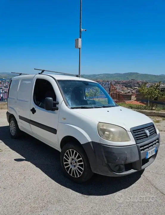 Fiat Doblò 2005 photo 2