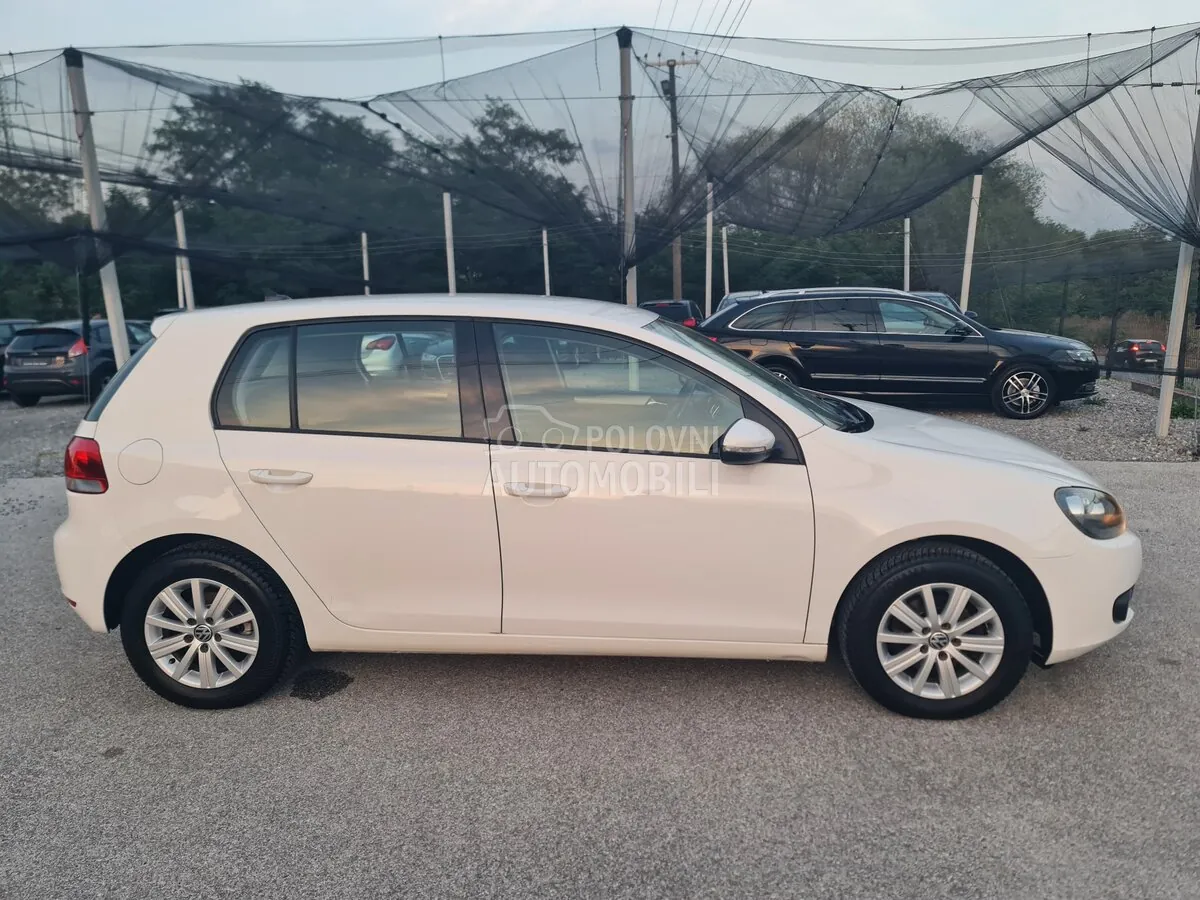 Volkswagen Golf 2012 photo 5