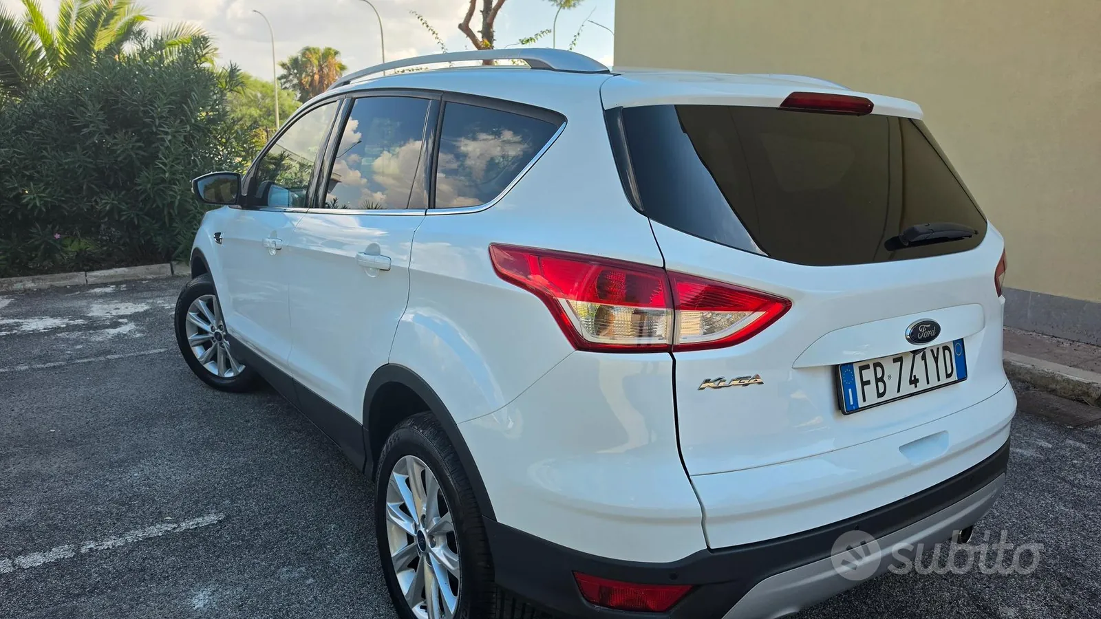 Ford Kuga 2016 photo 2