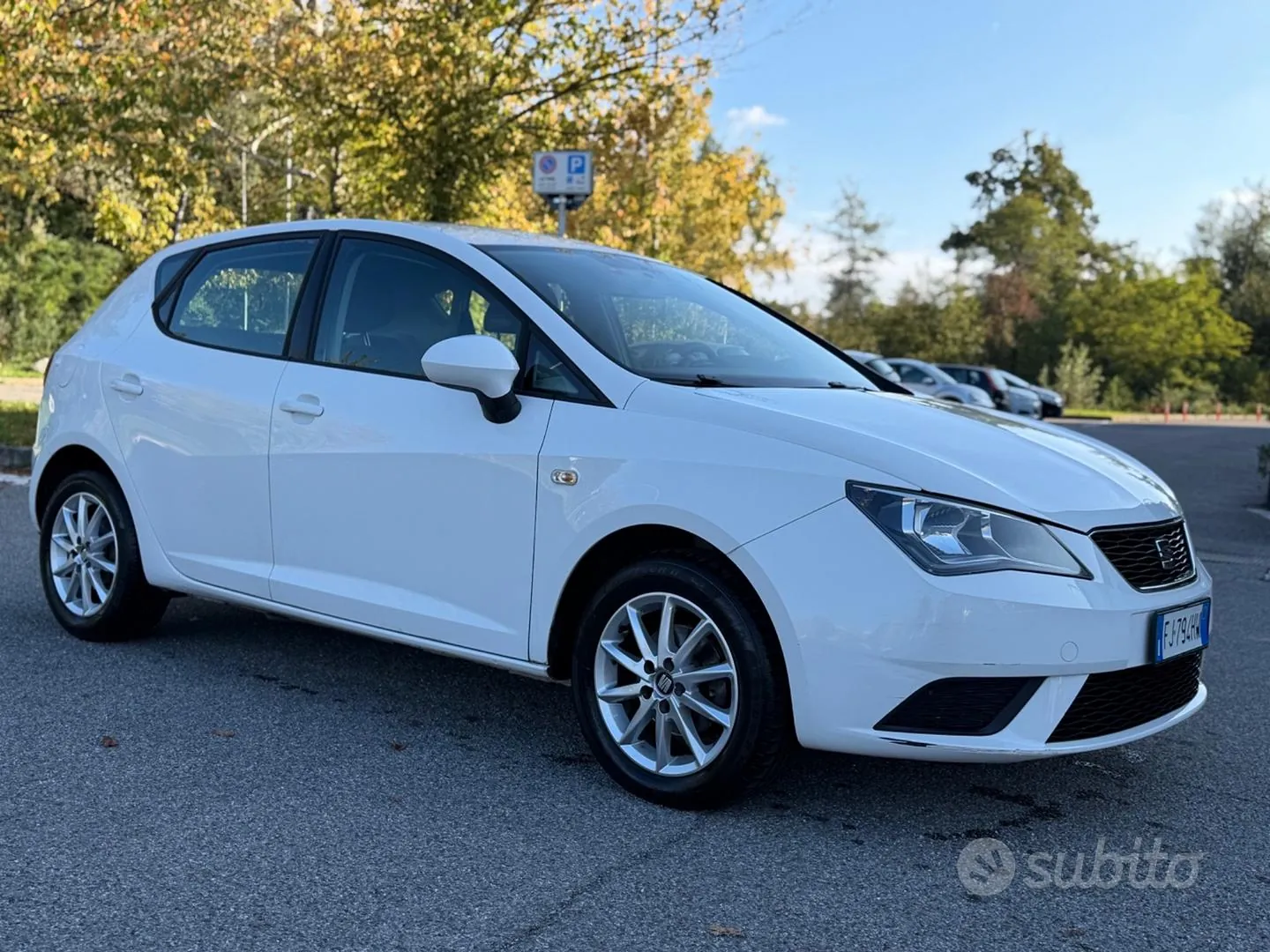 Seat Ibiza 2017 photo 3