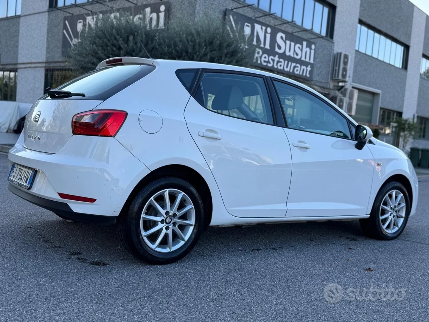 Seat Ibiza 2017 photo 4