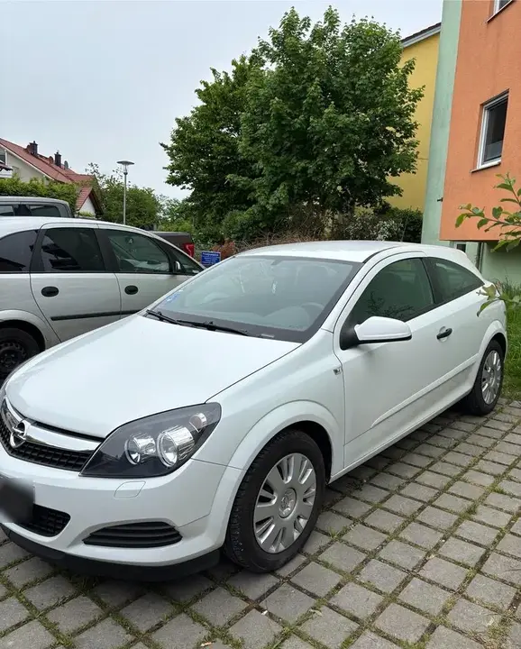 Opel Astra H Gtc