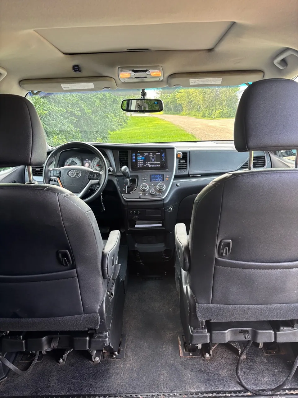 Toyota Sienna 2017 photo 4