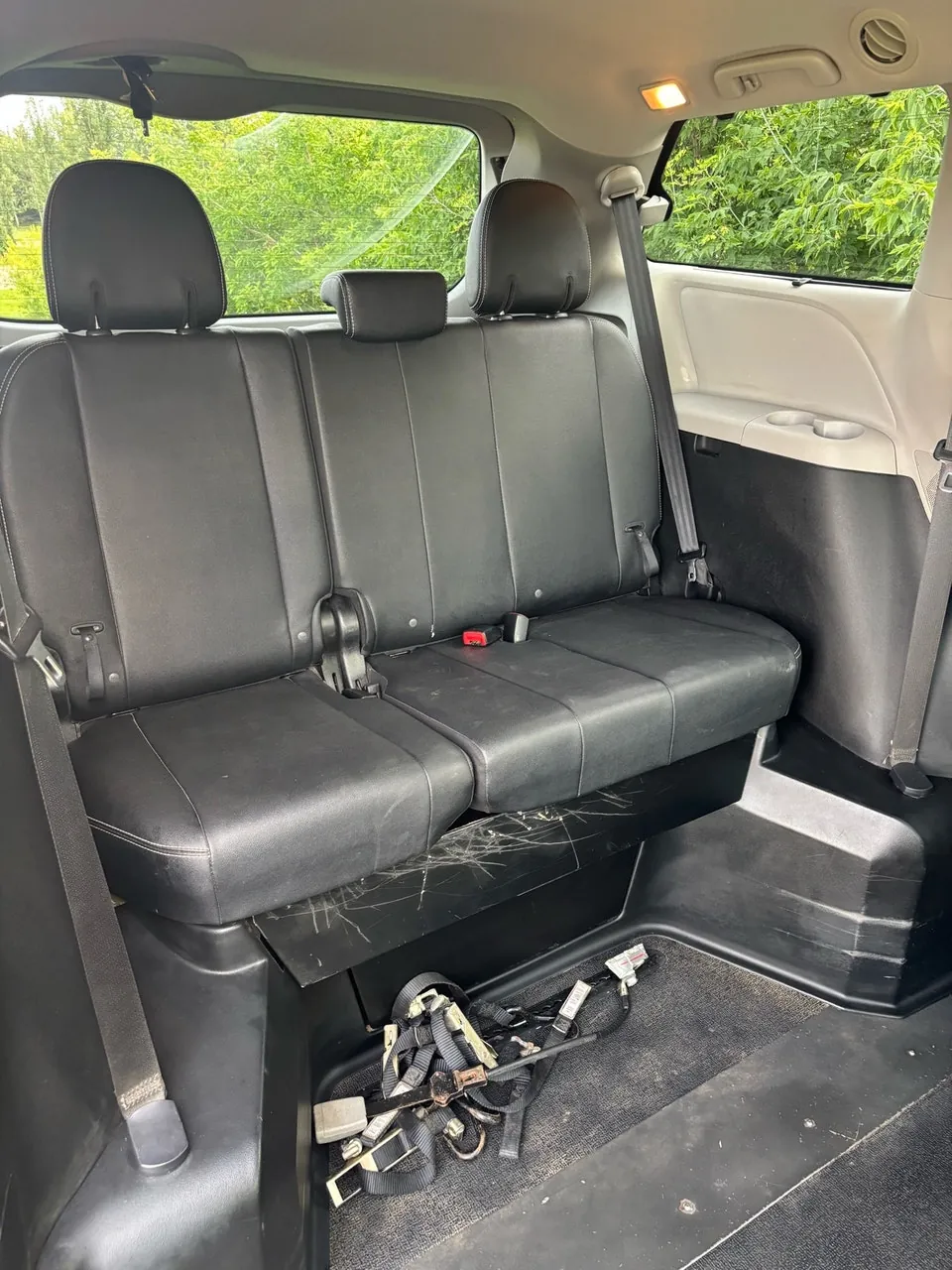 Toyota Sienna 2017 photo 3