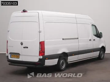 Mercedes-Benz Sprinter 2024 photo 2