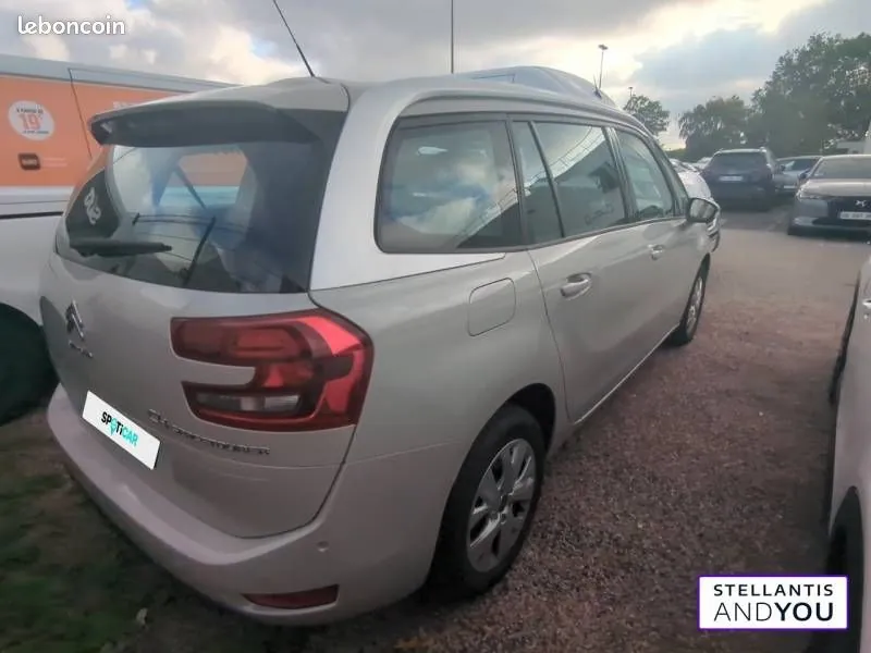 Citroen C4 2019 photo 3