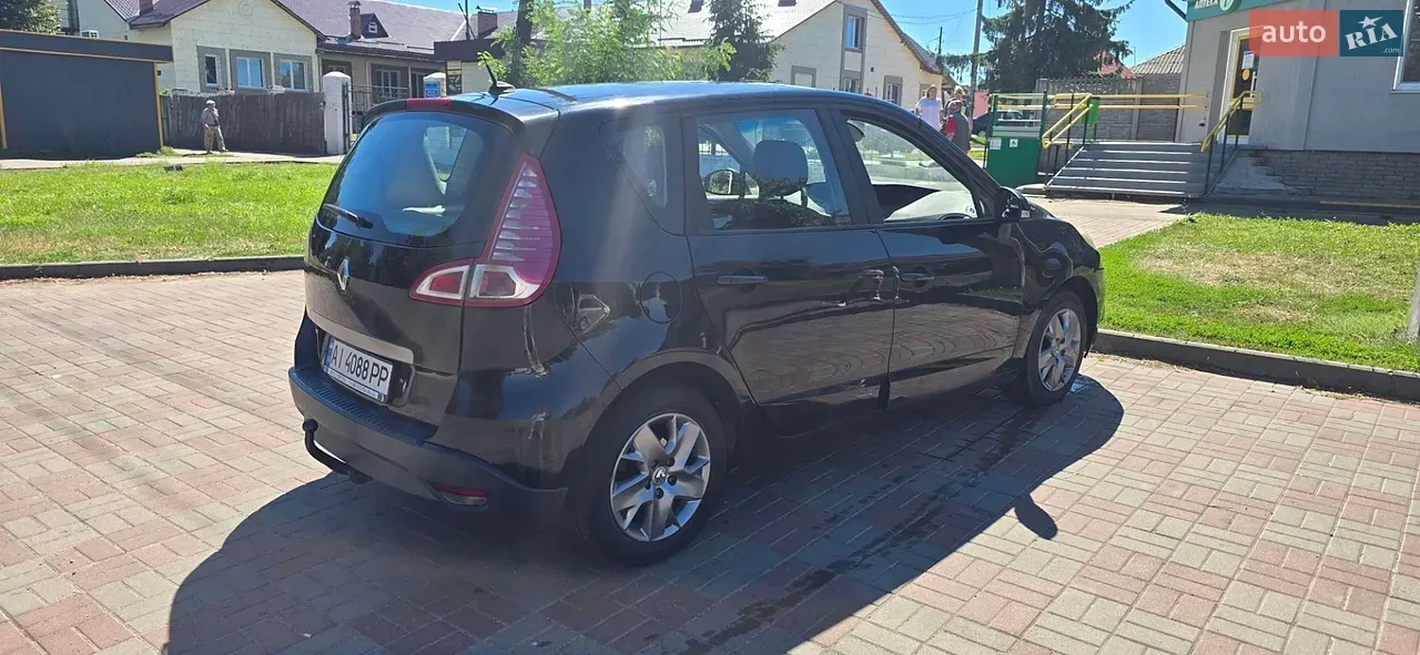 Renault Scenic 2011 photo 3