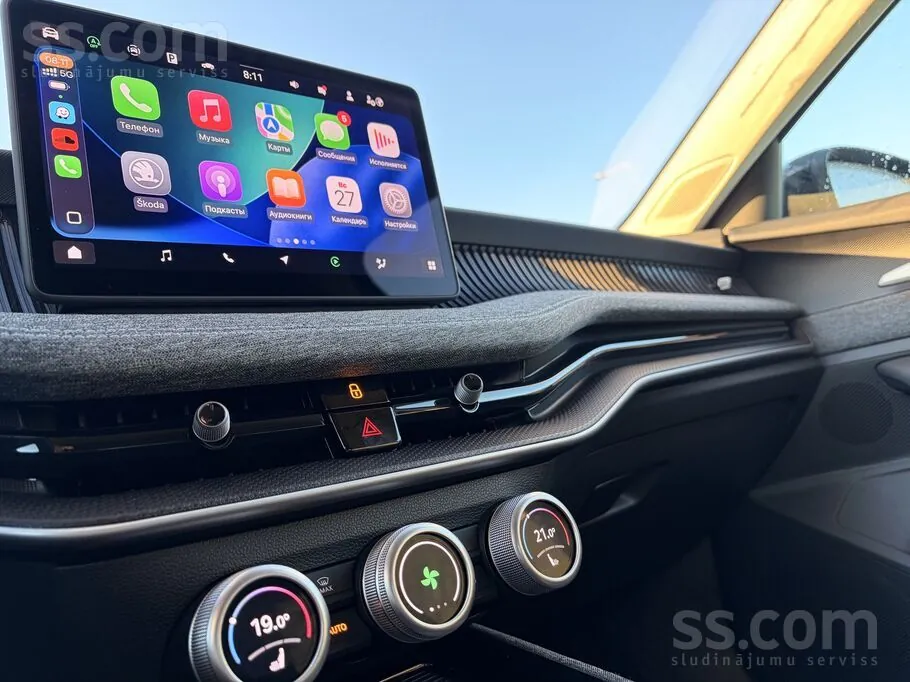 Skoda Superb 2025 photo 2