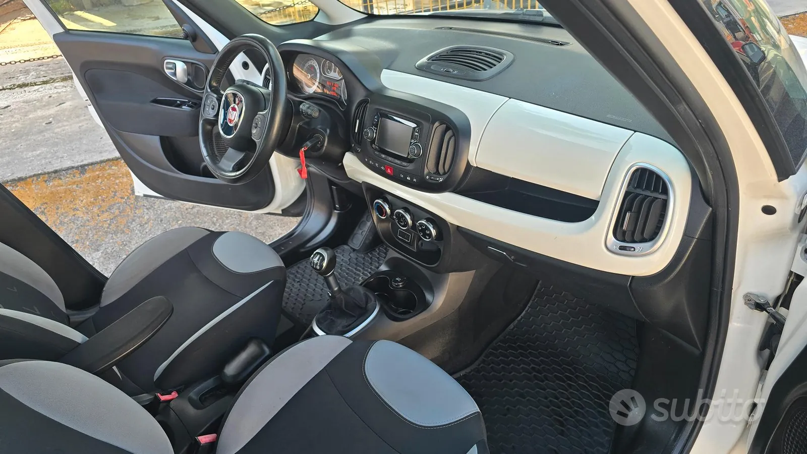 Fiat 500L 2015 photo 5
