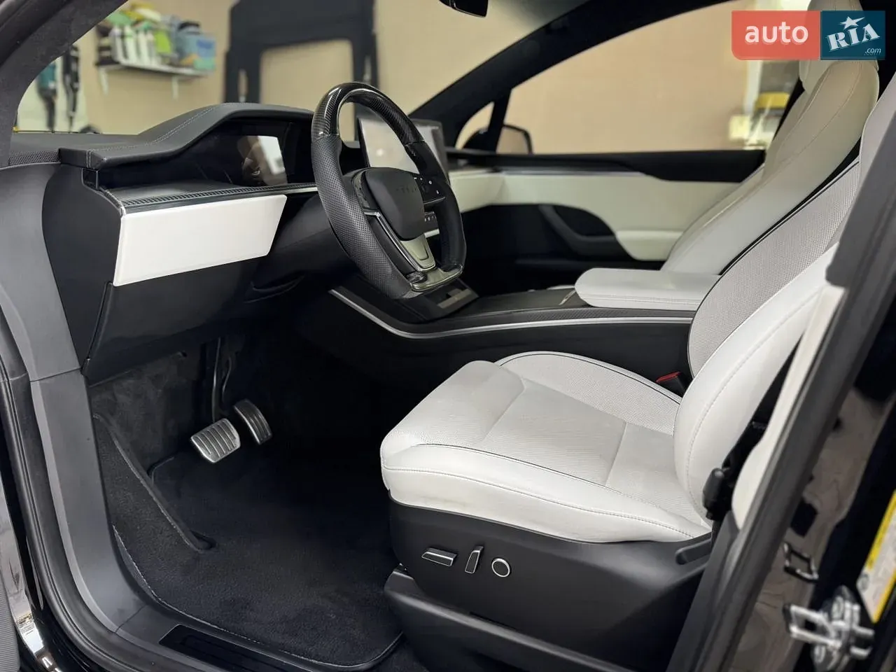 Tesla Model X 2023 photo 5
