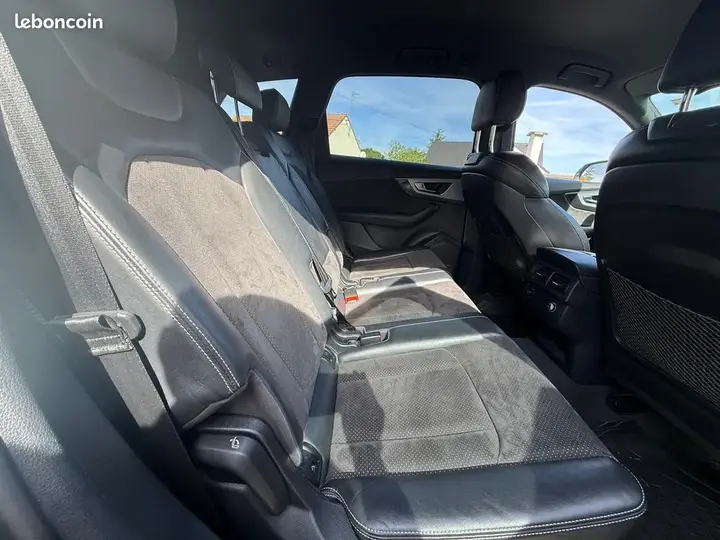 Audi Q7 2017 photo 5