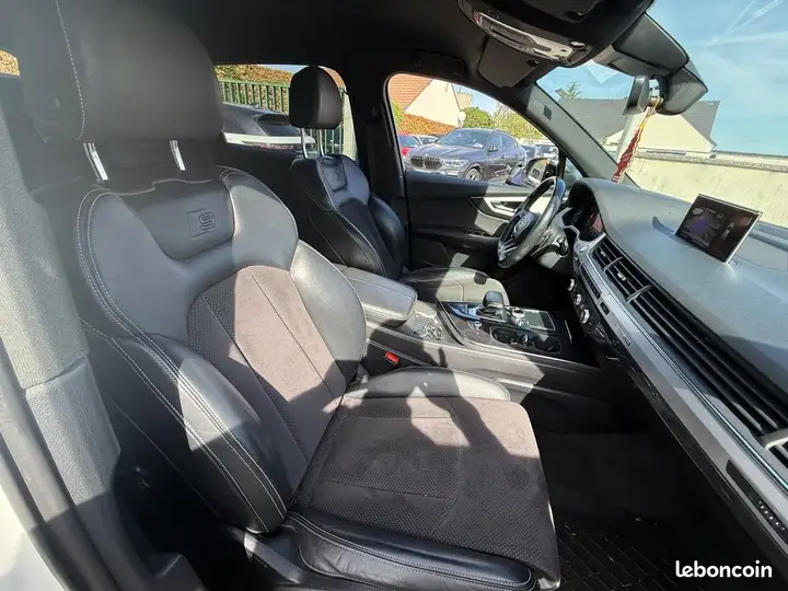 Audi Q7 2017 photo 4