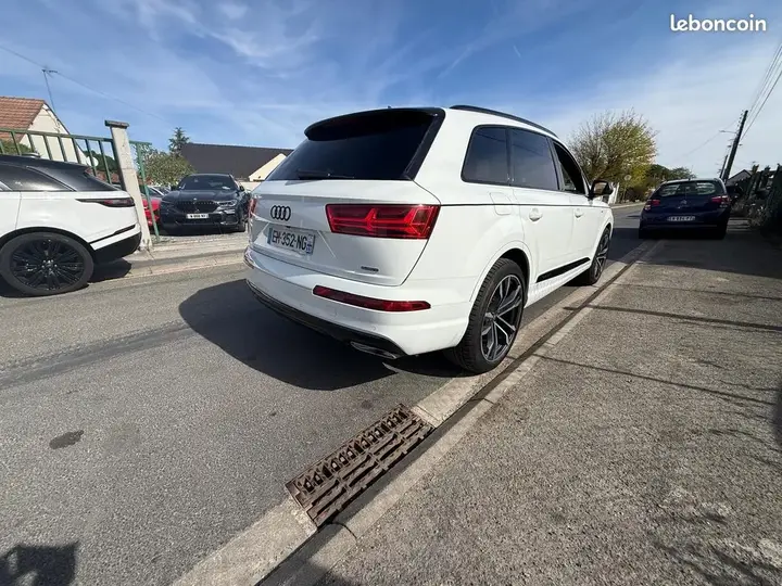 Audi Q7 2017 photo 3