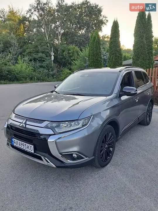 Mitsubishi Outlander