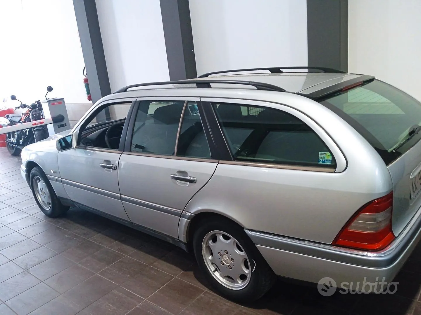 Mercedes-Benz C 200 1997 photo 2