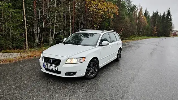 Volvo V50