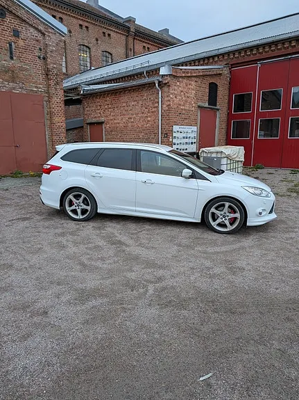 Ford Focus 2013 photo 4