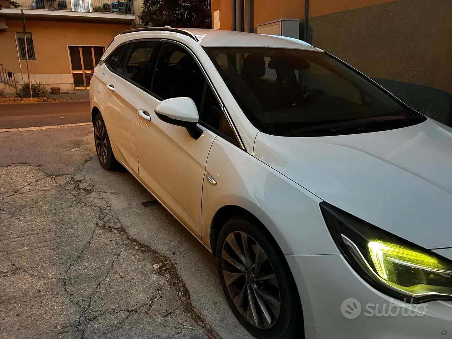 Opel Astra 2017 photo 2