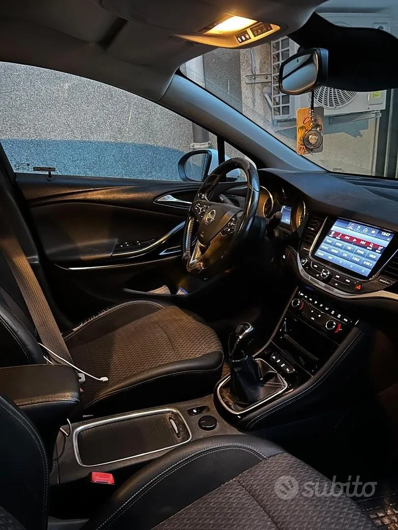 Opel Astra 2017 photo 4