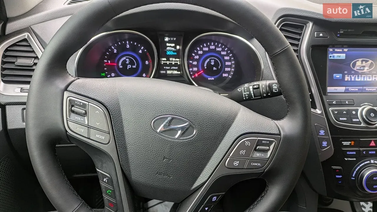 Hyundai Santa Fe 2015 photo 5
