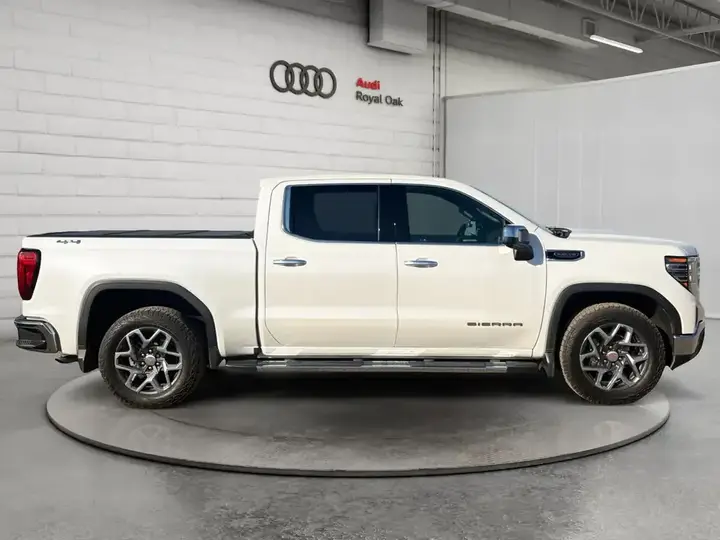 GMC Sierra 1500 2023 photo 4