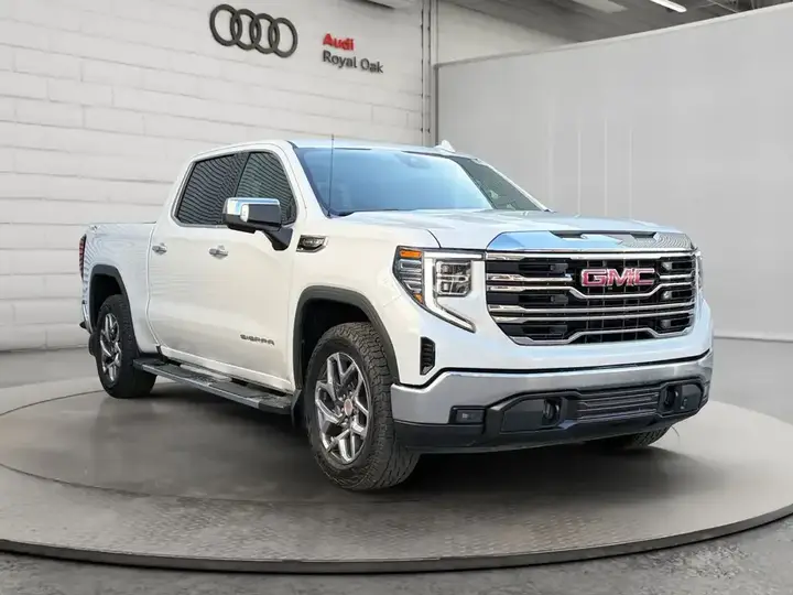 GMC Sierra 1500 2023 photo 3