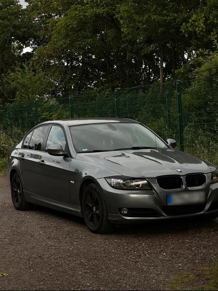 BMW E90