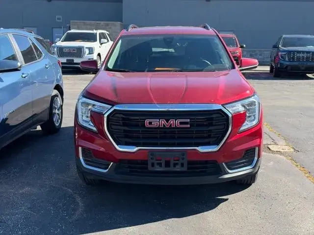 GMC Terrain 2024 photo 2