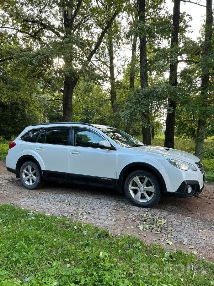 Subaru Outback 2014 photo 2