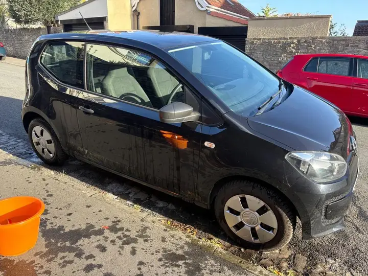 Volkswagen Up 2015 photo 4