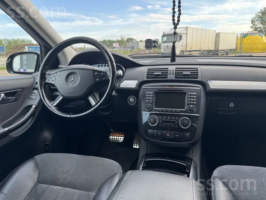 Mercedes-Benz R320 2006 photo 5