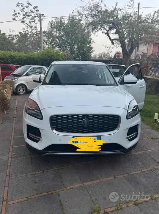 Jaguar E-Pace 2021 photo 3